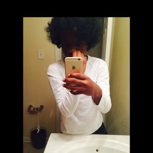 Meet your Posher, C'aira